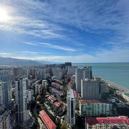 Orbi Сity Sunny Apartments High Floor バトゥーミ エクステリア 写真